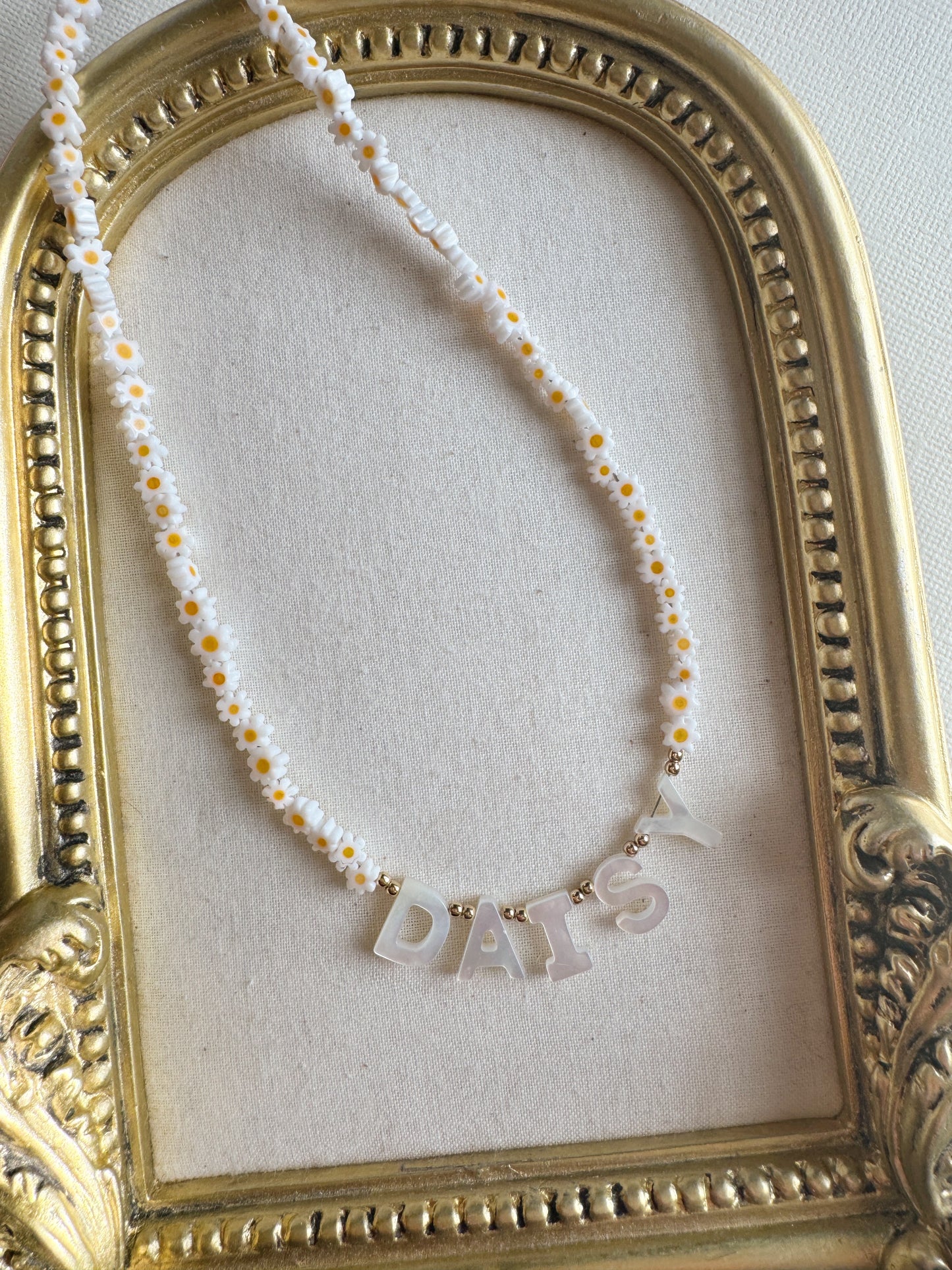 Mother of Pearl Daisy Necklace