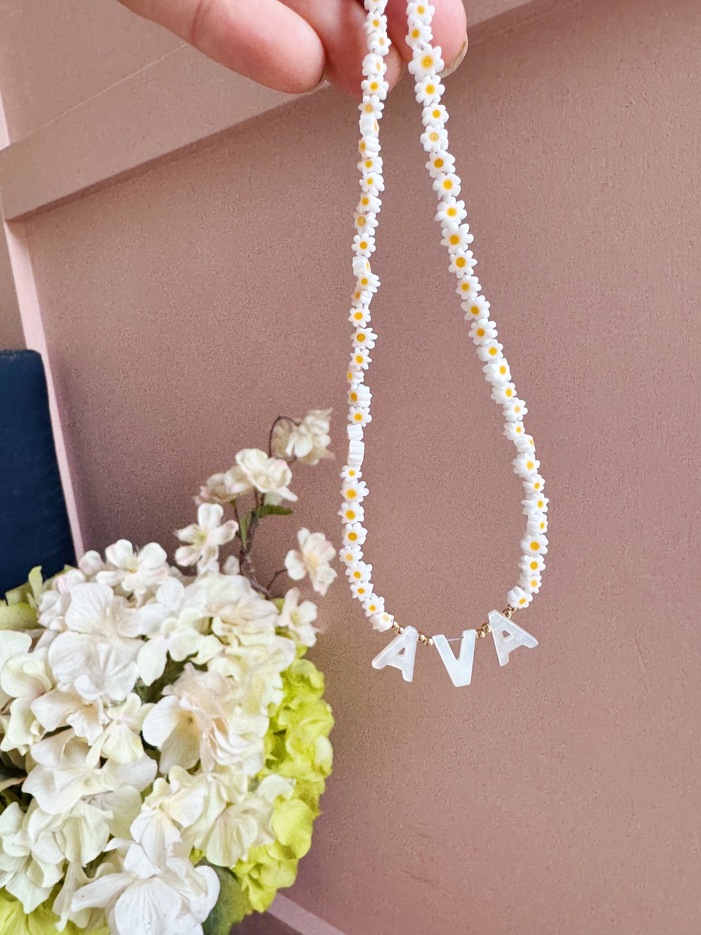 Mother of Pearl Daisy Necklace